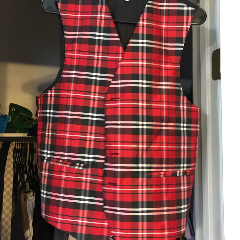 Plaid Vest! Holiday Attire!